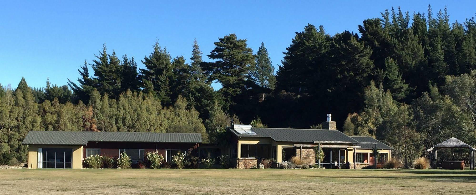 Mount Maude Country Lodge Ванака Экстерьер фото